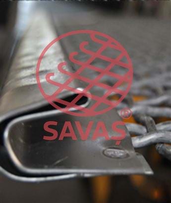 Détails de sertissage et d'assemblage des bords